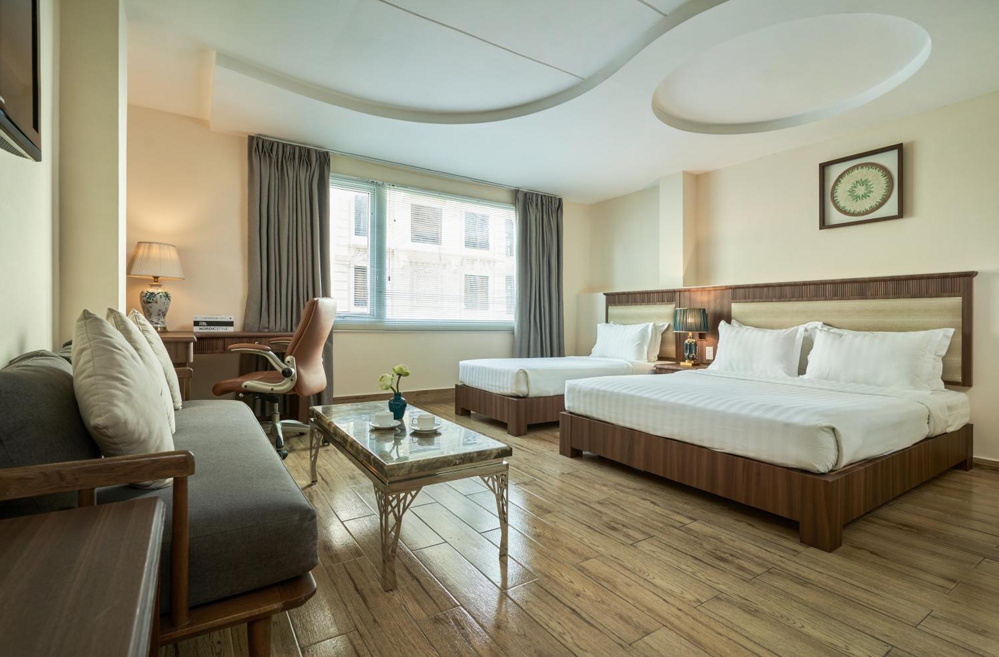 Khách sạn Sky Gem - Ben Thanh 4*